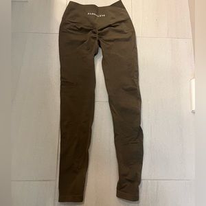 NEW alphalete leggings brown. Size small